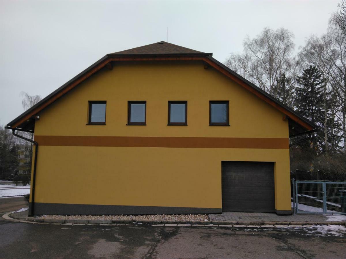 Hotel Vinoteka "U Kozu" Nové Město nad Metují Exterior foto